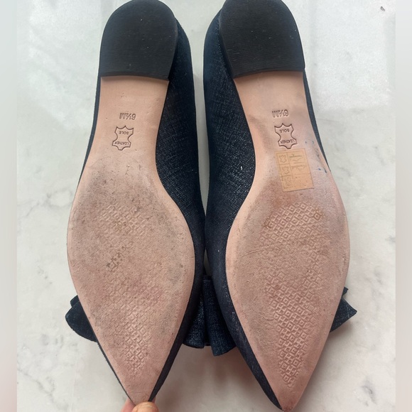 Tory Burch Navy Rosalind Pointed Toe Bow Flats sz 6.5 - Picture 9 of 9